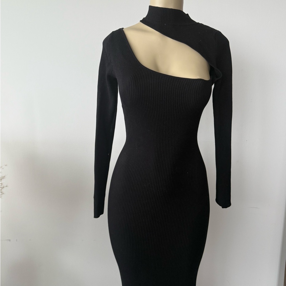 Black Elegant Cut-Out Dress